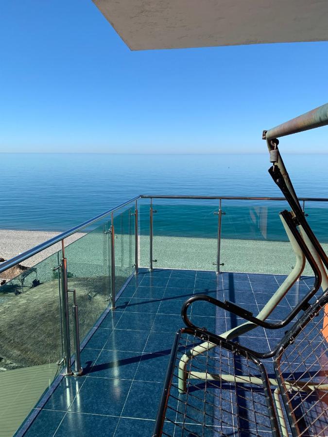 Hotel Neptun Kvariati Exterior photo
