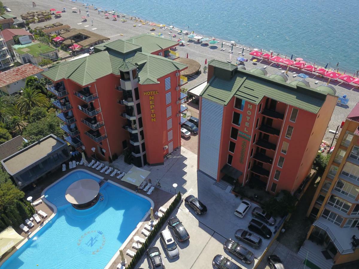 Hotel Neptun Kvariati Exterior photo